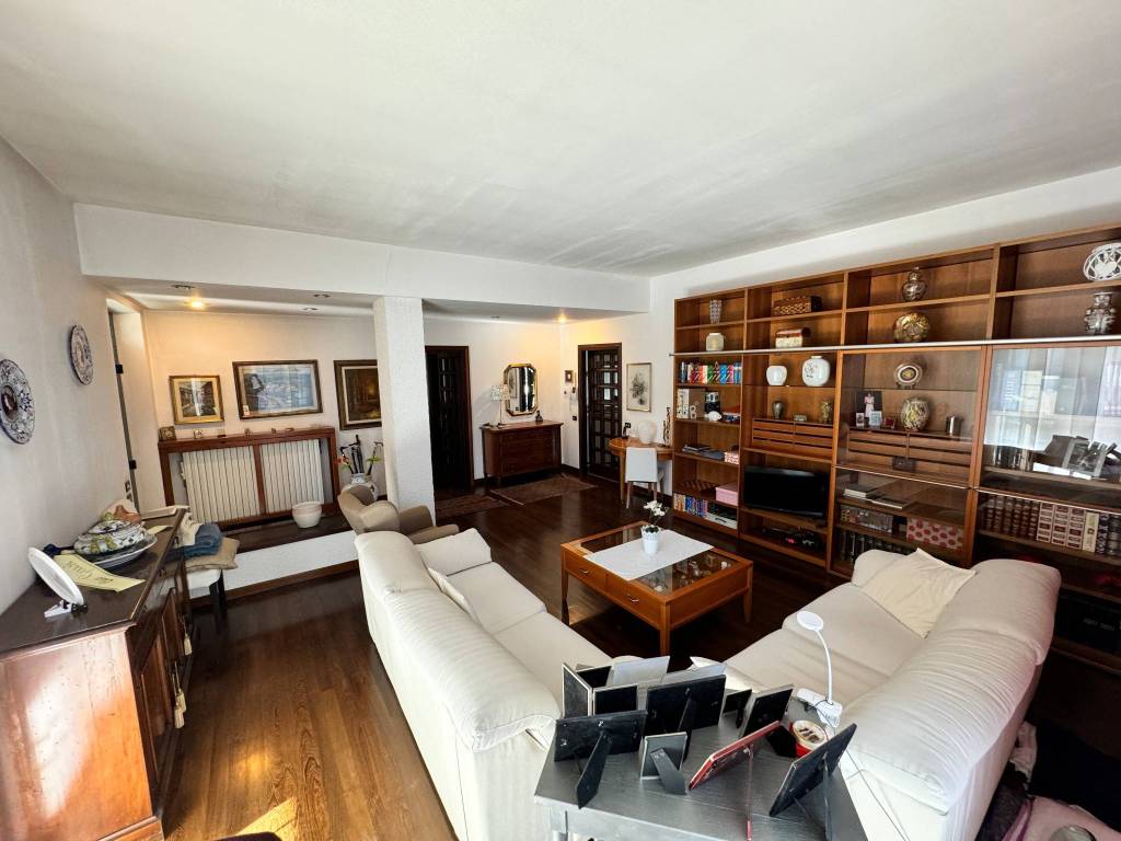 Villa a Rovello porro in Via Dottor L. Carcano, 3 - Foto 5