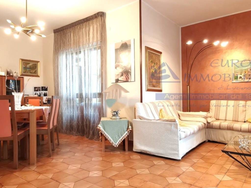 Appartamento a Maddaloni in Via Aldo Moro, 24 - Foto 2