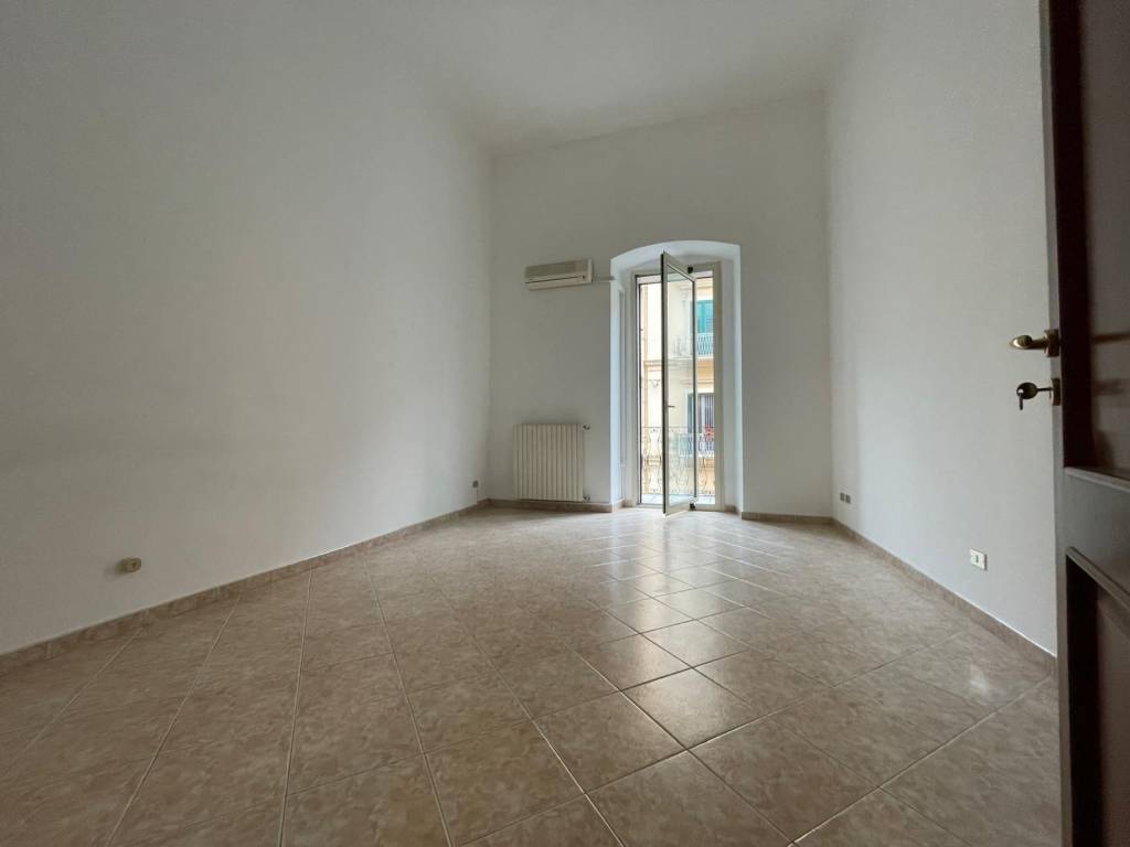 Appartamento a Taranto in Via Regina Elena, 68 - Foto 3