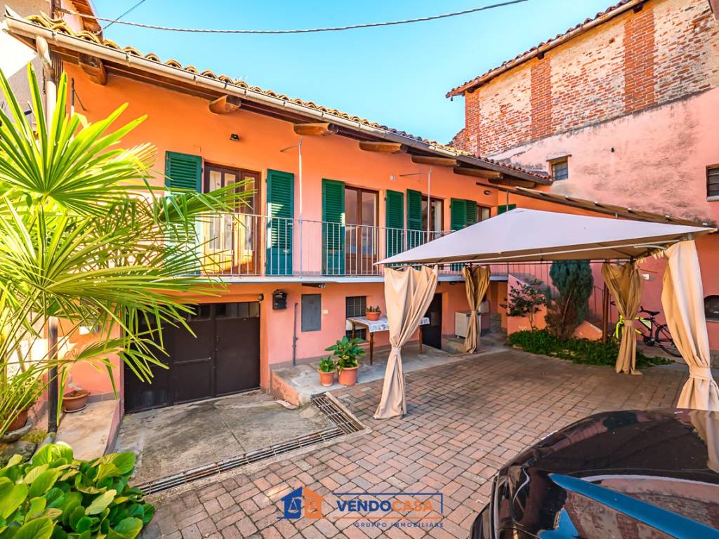 Casa indipendente a Saluzzo in Vicolo delle Vigne, 15 - Foto 2