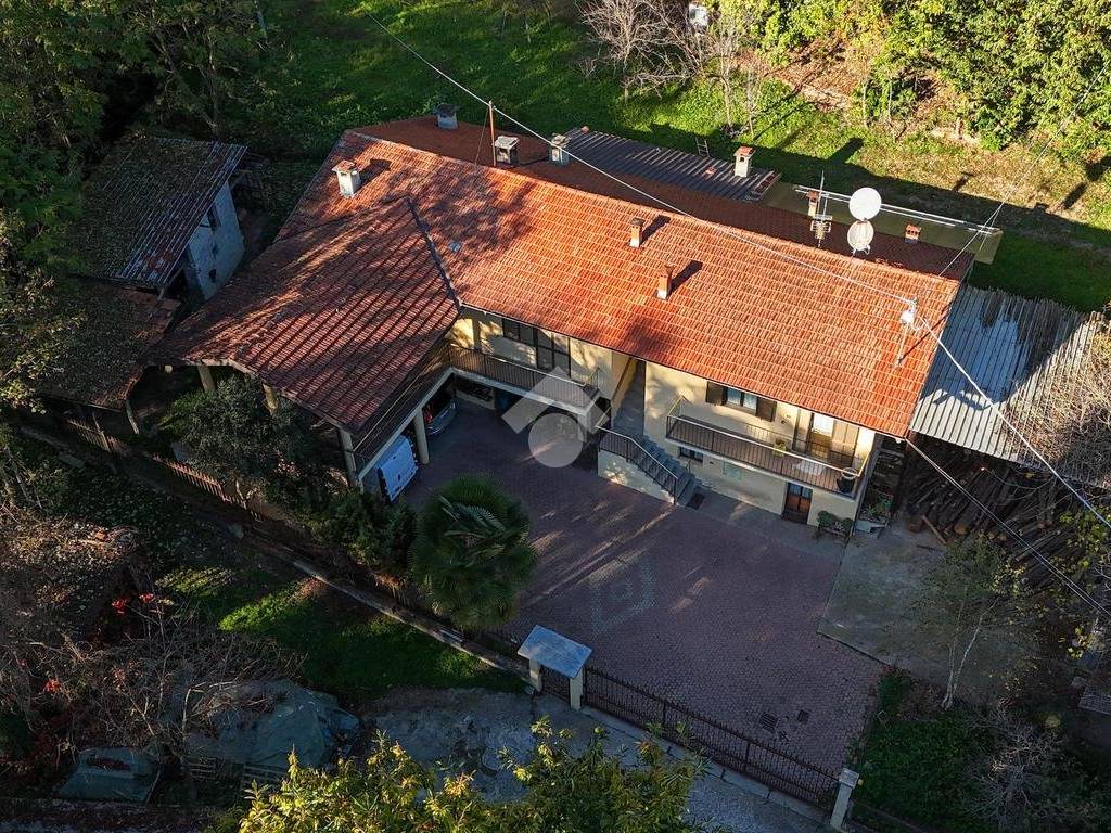 Casa indipendente a Revello in Via Antica del Castello, 1 - Foto 3