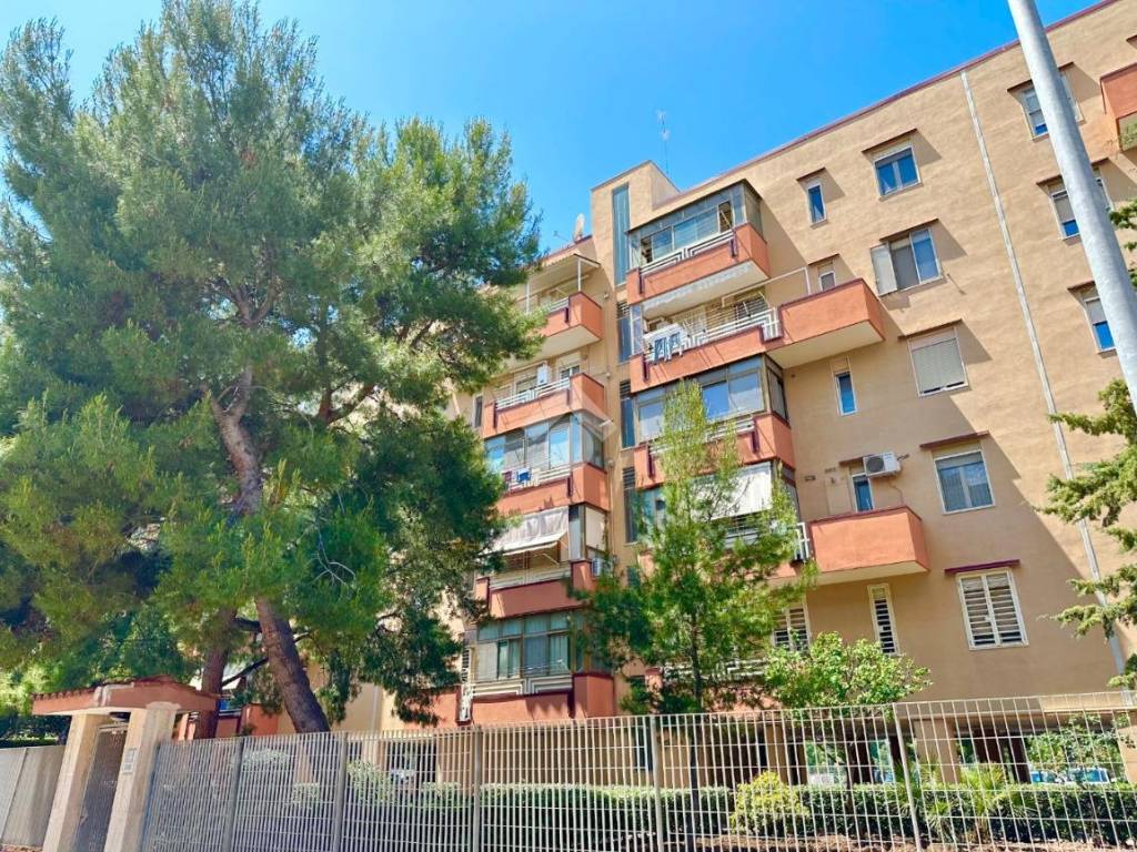 Appartamento a Bari in VIA MICHELE TROISI - Foto 2