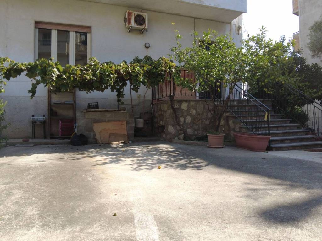 Casa indipendente a Siderno in Via dei Colli, 245 - Foto 3