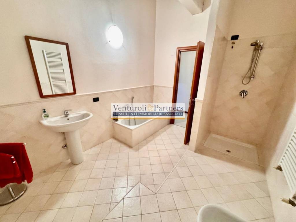 Appartamento a Montichiari in Via Cesare Battisti - Foto 5