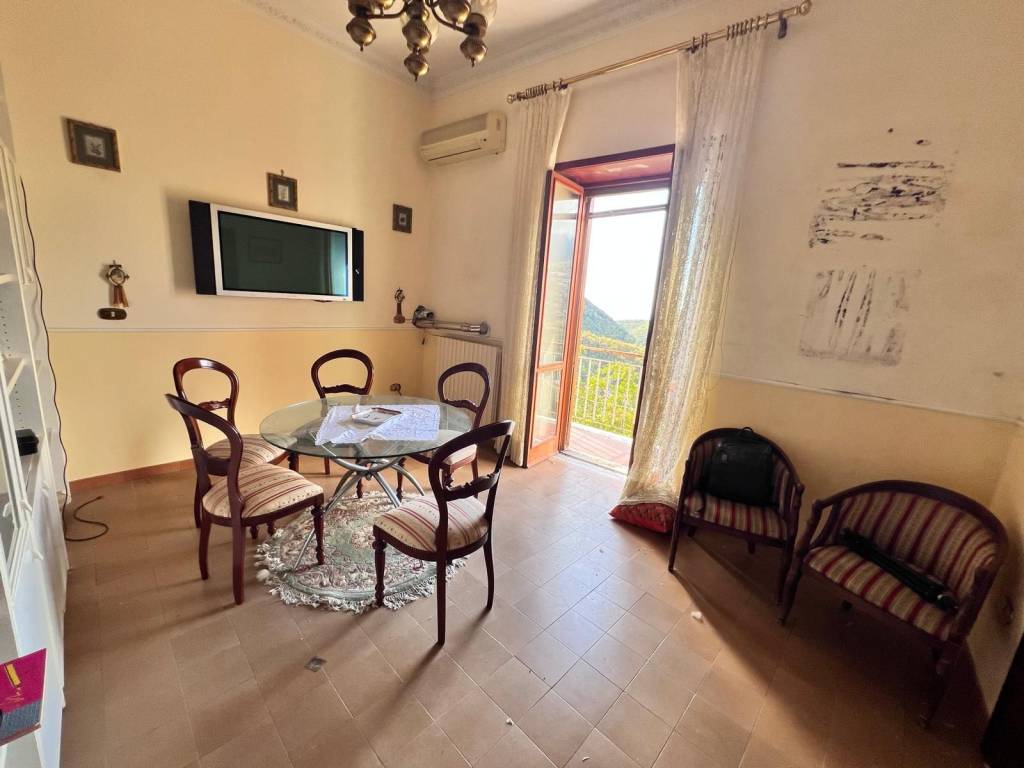 Appartamento a Cava de' tirreni in Via Pietro Ciccullo - Foto 2