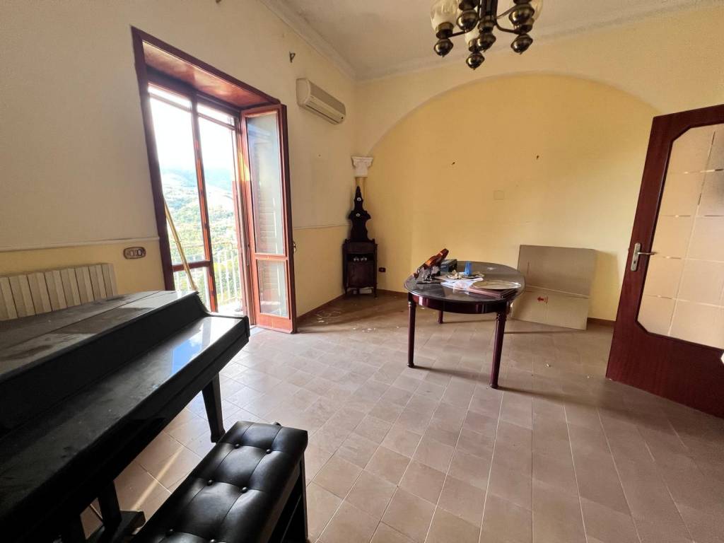 Appartamento a Cava de' tirreni in Via Pietro Ciccullo - Foto 4