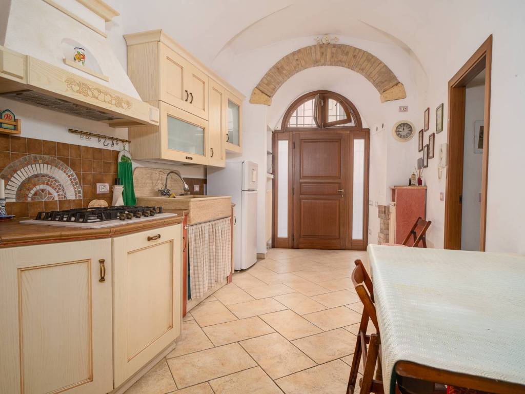 Appartamento a Tarquinia in Via Menotti Garibaldi, 15 - Foto 2