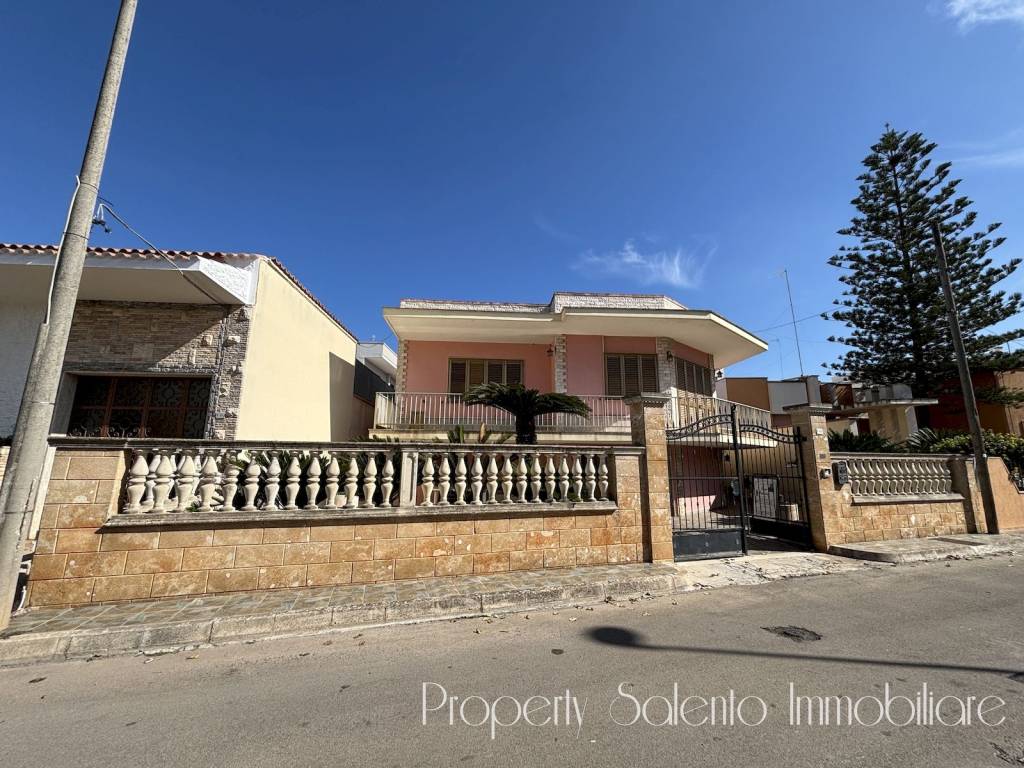Villa a Ugento in Via Raffaello Sanzio, 14 - Foto 3