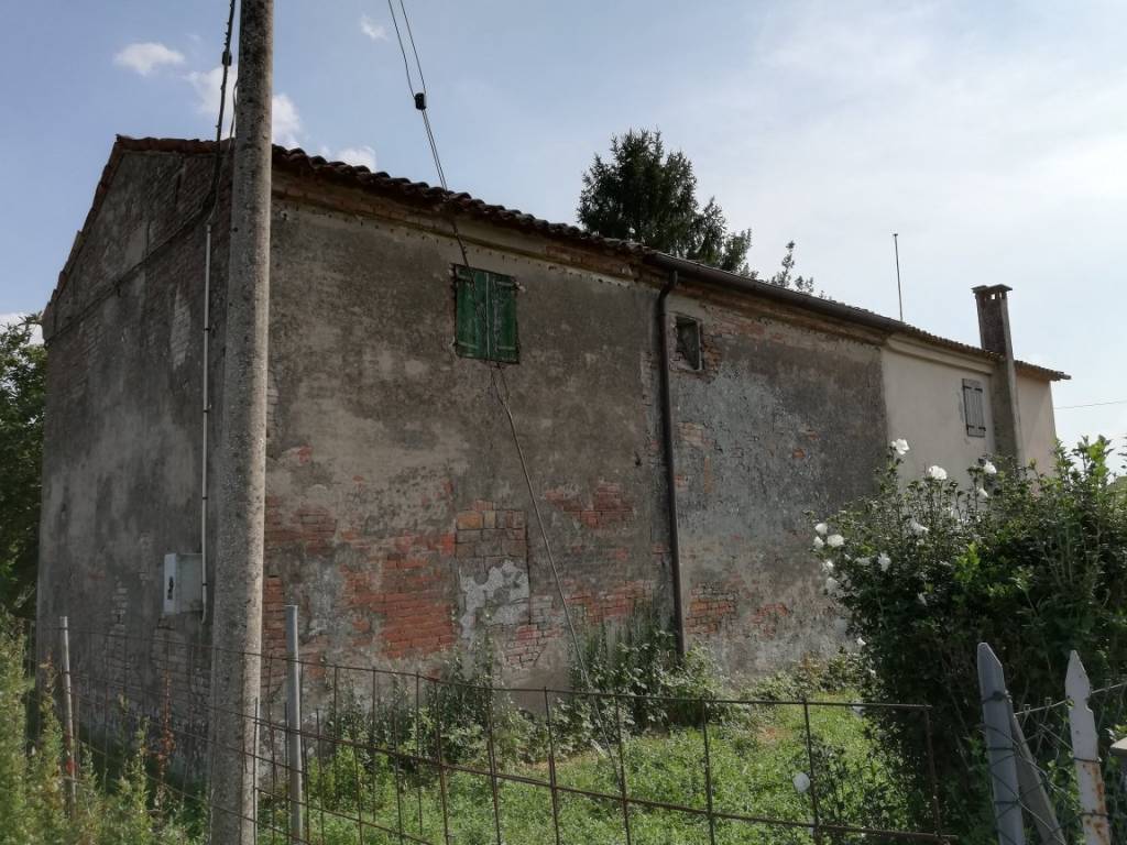 Rustico / casale a Pontecchio polesine in Via Olmo - Foto 2