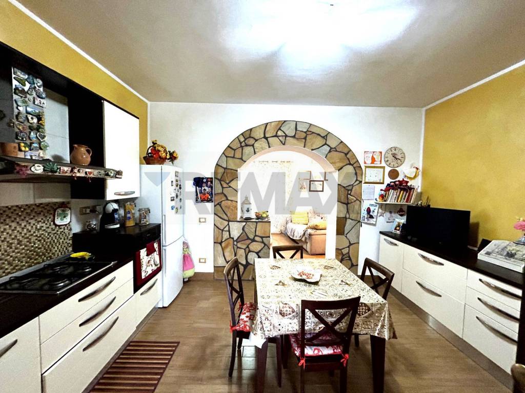 Appartamento a Terracina in Via Lungo Sisto, 19 - Foto 3