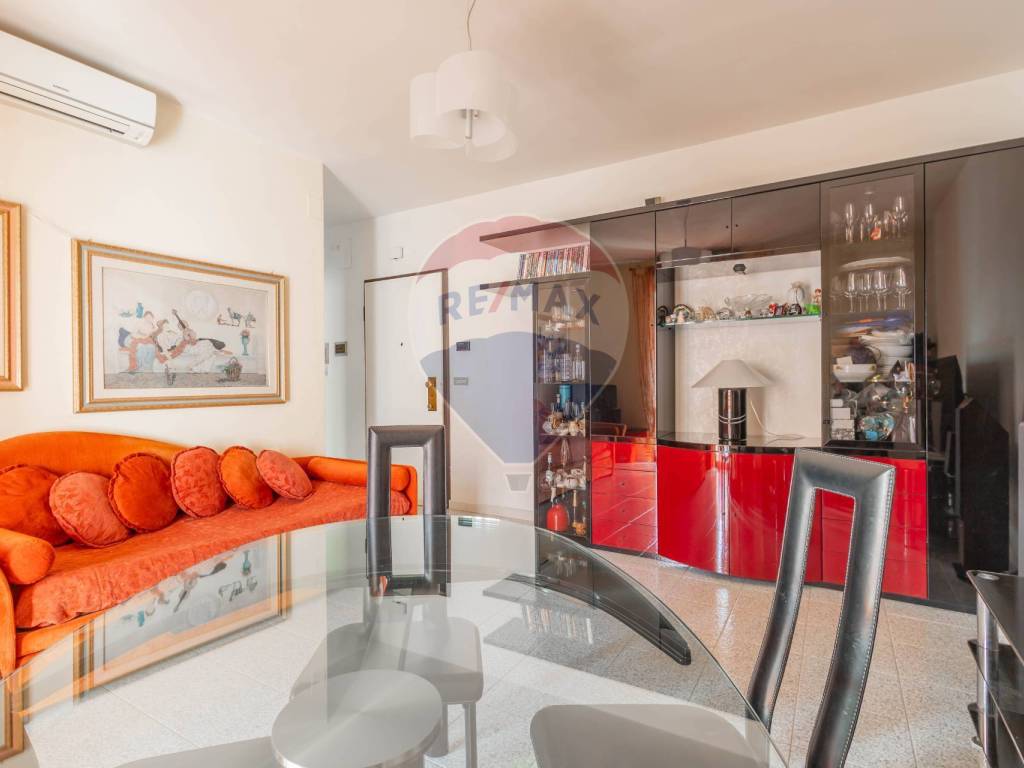 Appartamento a Bari in VIA RAFFAELE PERRONE, 12 - Foto 3