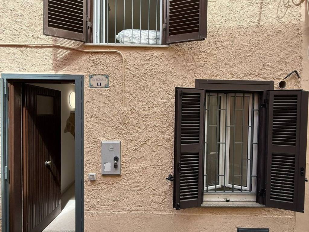 Appartamento a Capodimonte in Via del Laghetto, 11 - Foto 2