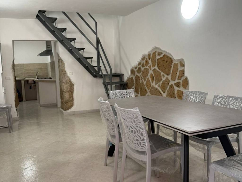 Appartamento a Capodimonte in Via del Laghetto, 11 - Foto 3