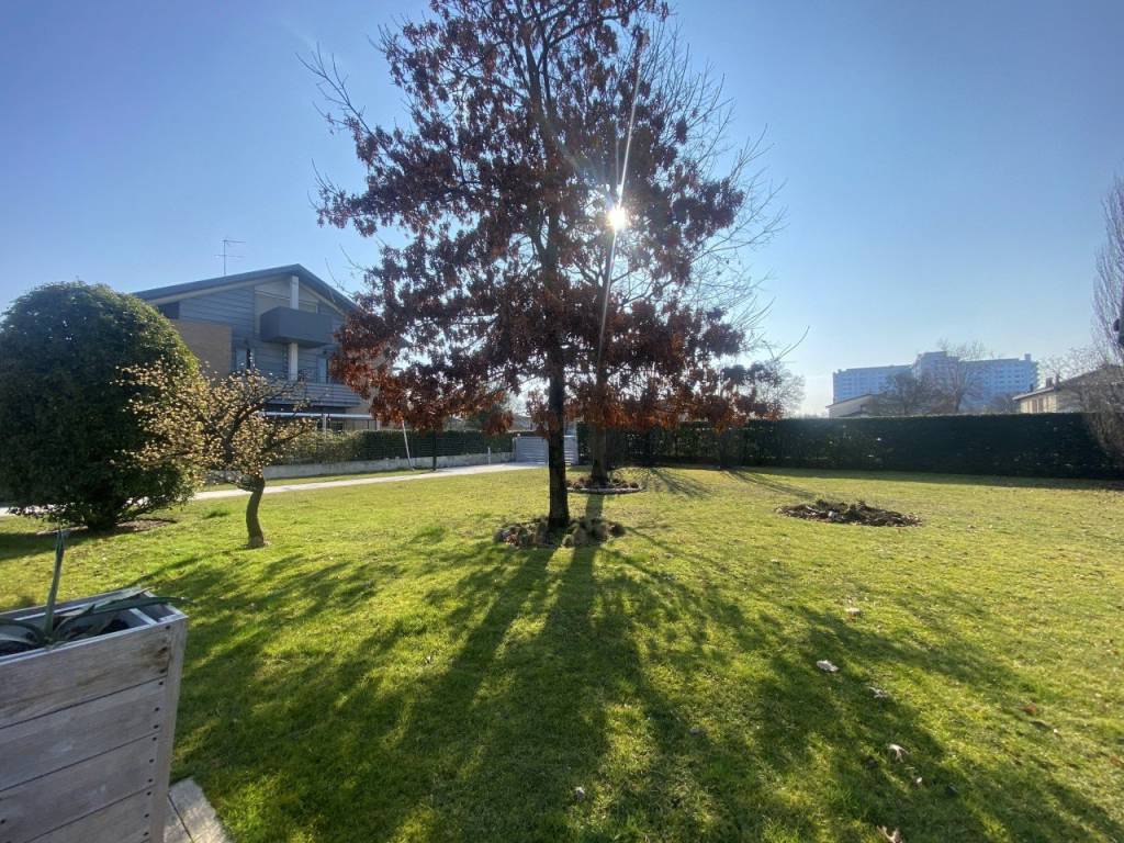 Villa a Castelfranco veneto in VIA DEI CARPINI - Foto 3