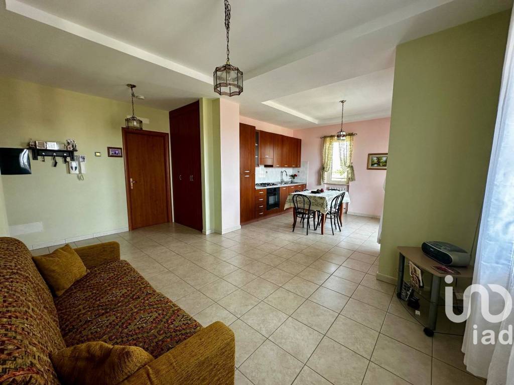 Appartamento a San sostene in Via Delle Rose, 3 - Foto 2