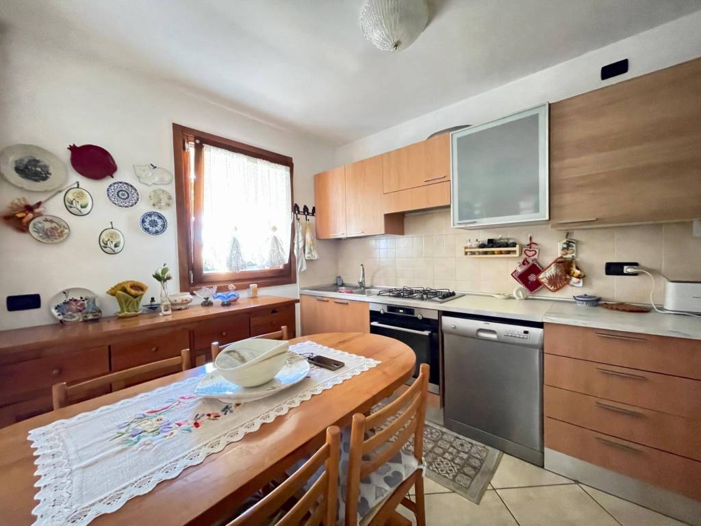 Appartamento a Latisana in Via G. Cassi, 42 - Foto 4