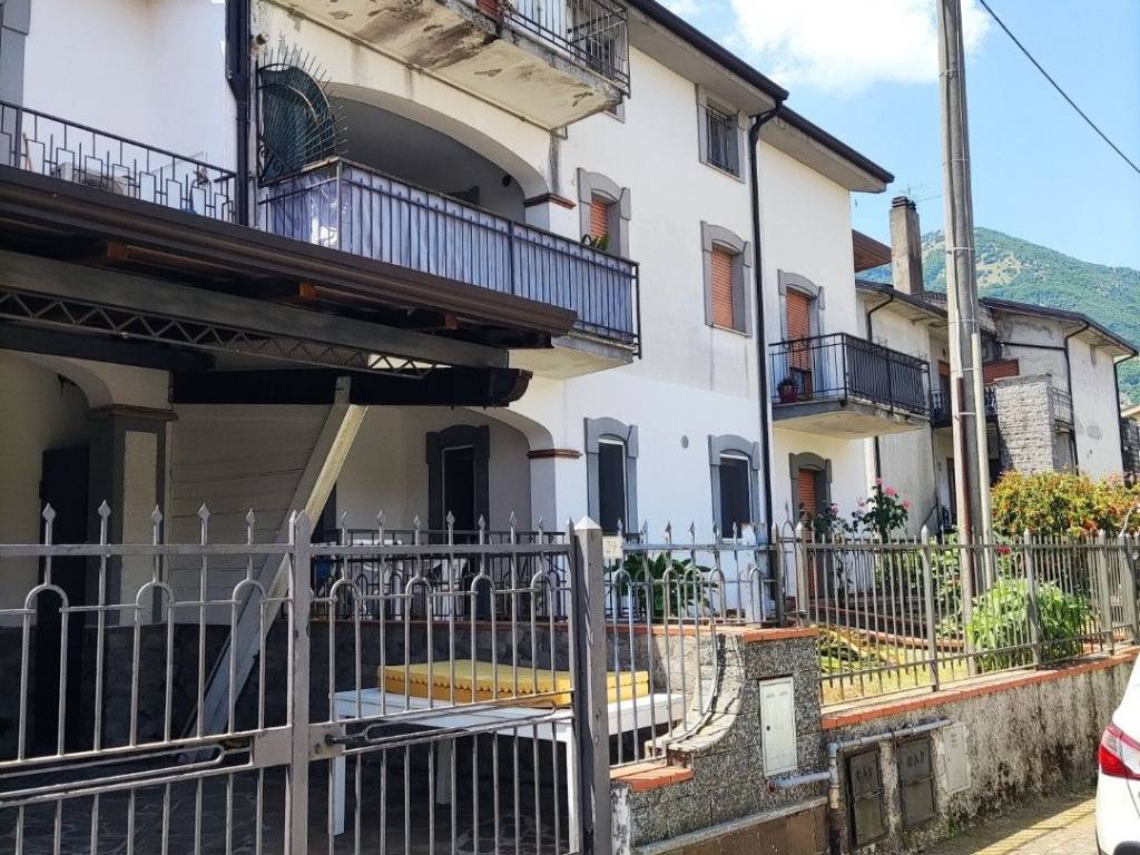 Appartamento a Trecchina in Via Pozzo Donato, 29 - Foto 4
