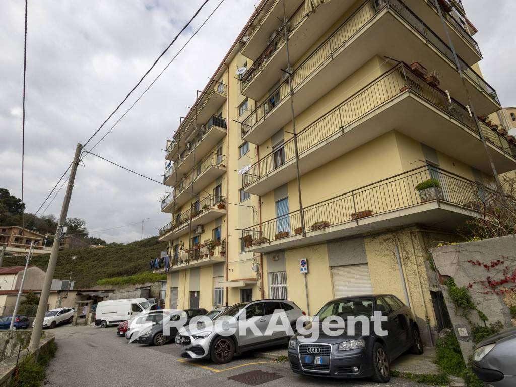Appartamento a Catanzaro in Via Candela, 12 - Foto 2