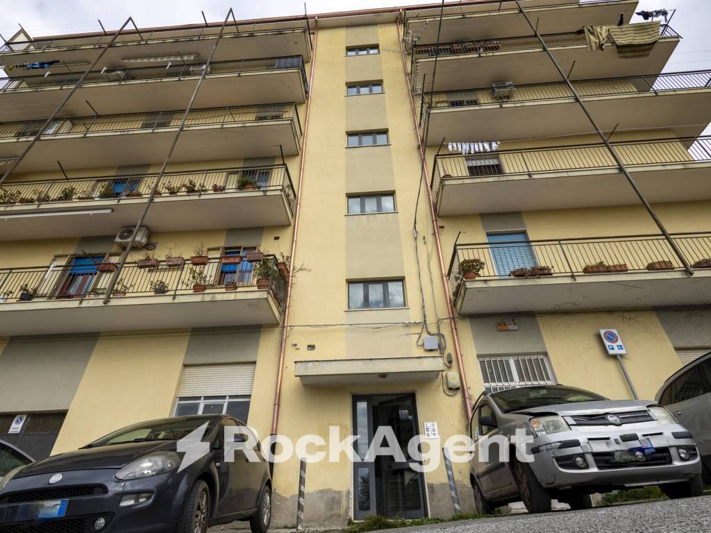 Appartamento a Catanzaro in Via Candela, 12 - Foto 3