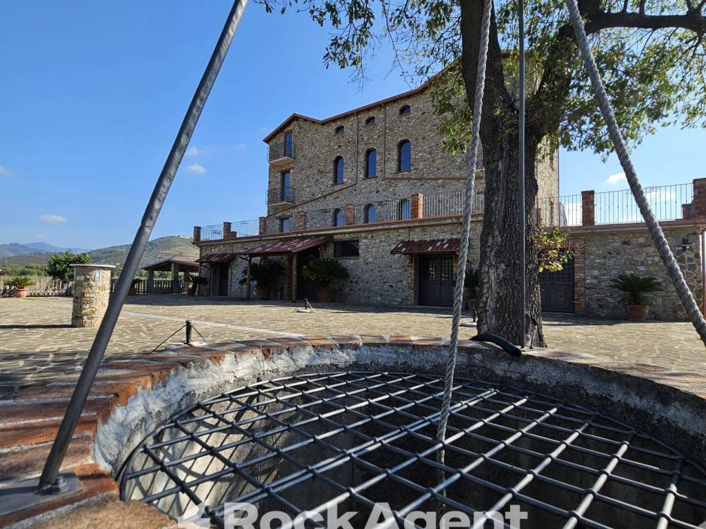 Immobile a Casal velino in Via Quattroponti 7 - Foto 2