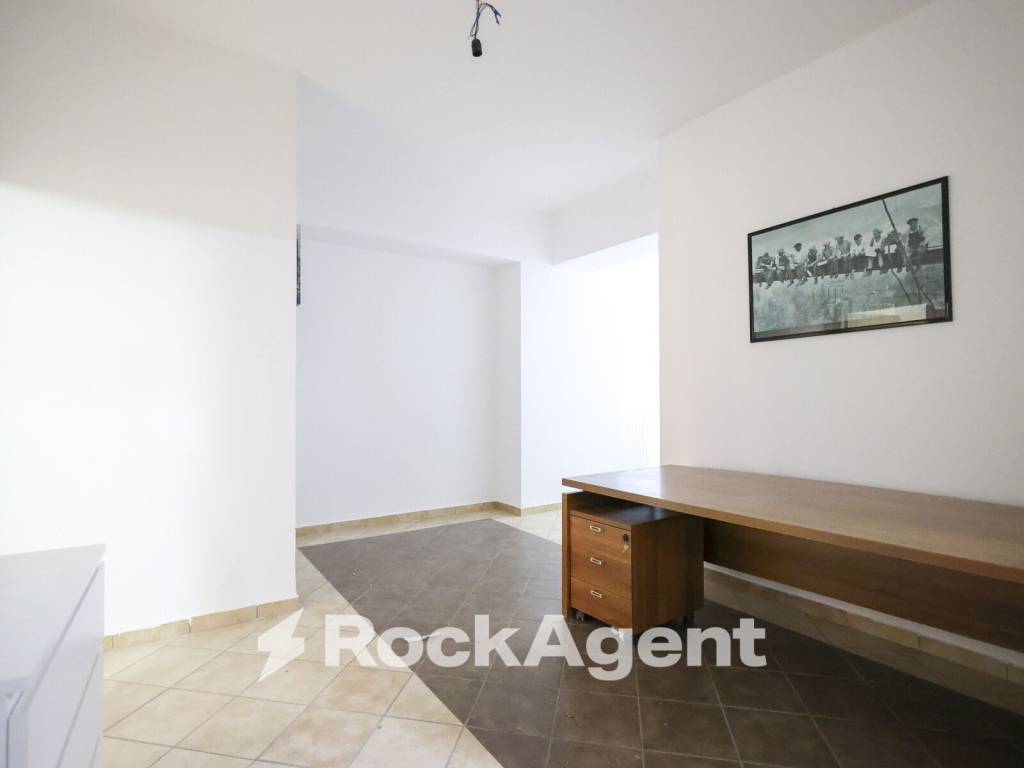 Appartamento a Catanzaro in Via Edmondo Buccarelli, 4 - Foto 3