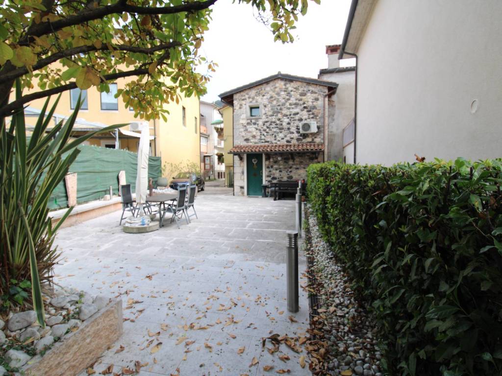 Villa a Cornedo vicentino in Piazza Aldo Moro - Foto 2