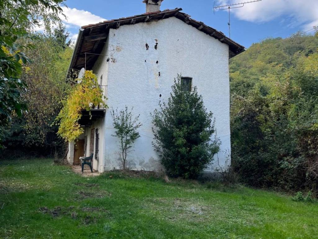 Rustico / casale a Costigliole saluzzo in Via Fontana Torino, 42 - Foto 2