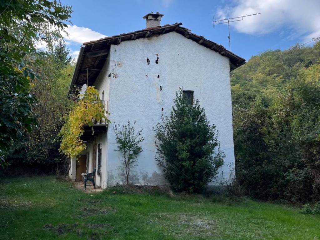 Rustico / casale a Costigliole saluzzo in Via Fontana Torino, 42 - Foto 4