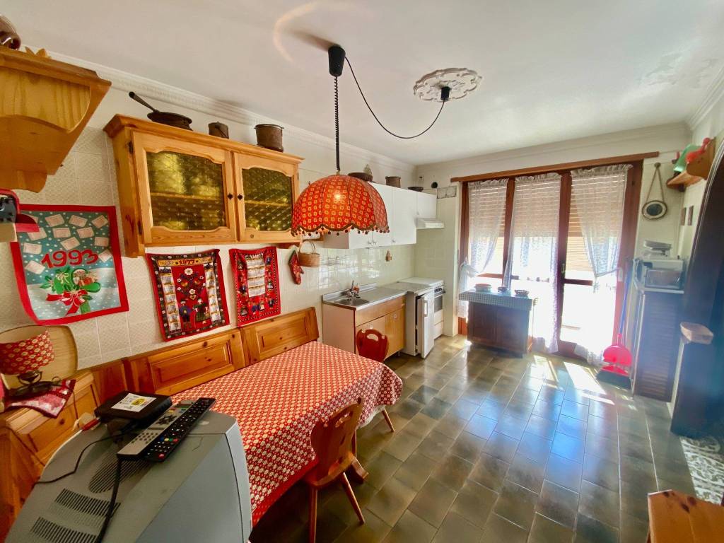 Appartamento a Bardonecchia in Via Giuseppe Francesco Medail, 27 - Foto 3