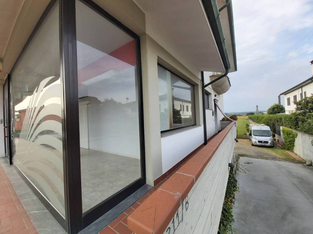 Immobile a Santa maria a monte in Strada Provinciale Francesca - Foto 2