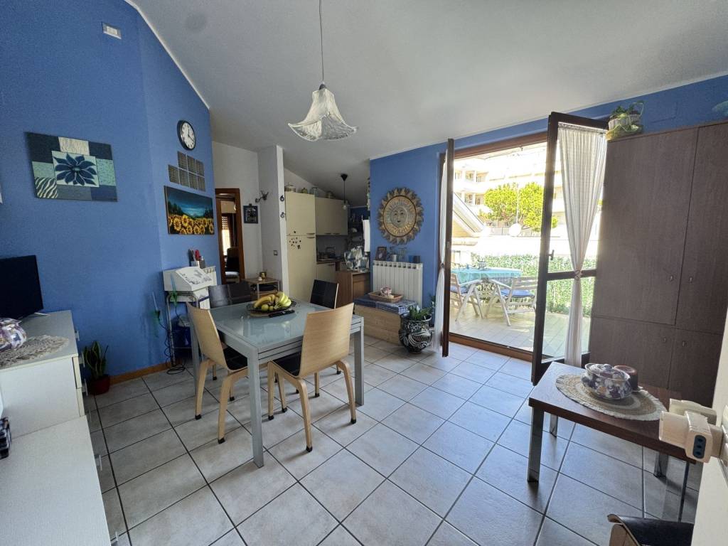 Appartamento a Tortoreto in Via Indipendenza, 9 - Foto 2