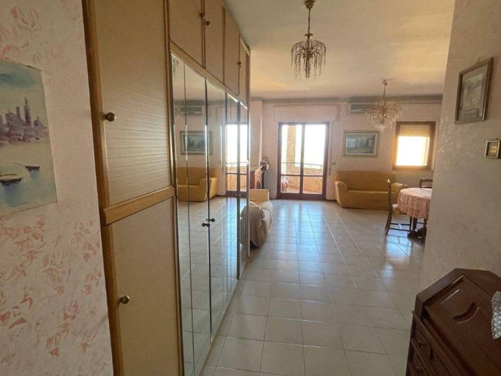 Appartamento a Catanzaro in Viale Vincenzo De Filippis - Foto 4