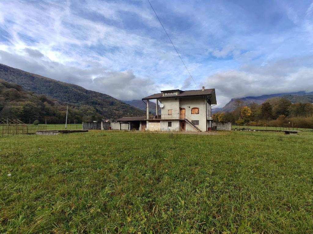 Casa indipendente a Valchiusa in Strada Rueglio - Foto 2