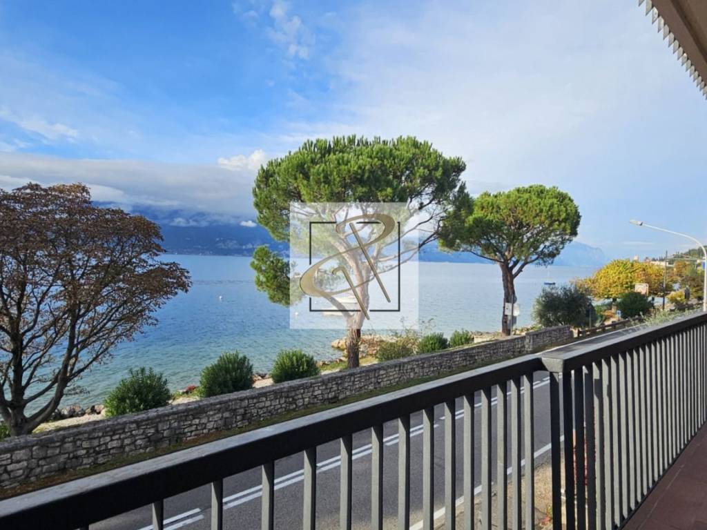 Appartamento a Torri del benaco in Via Pai di Sotto, 86 - Foto 4