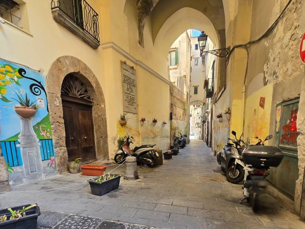 Appartamento a Salerno in Via Giovanni Guarna - Foto 2