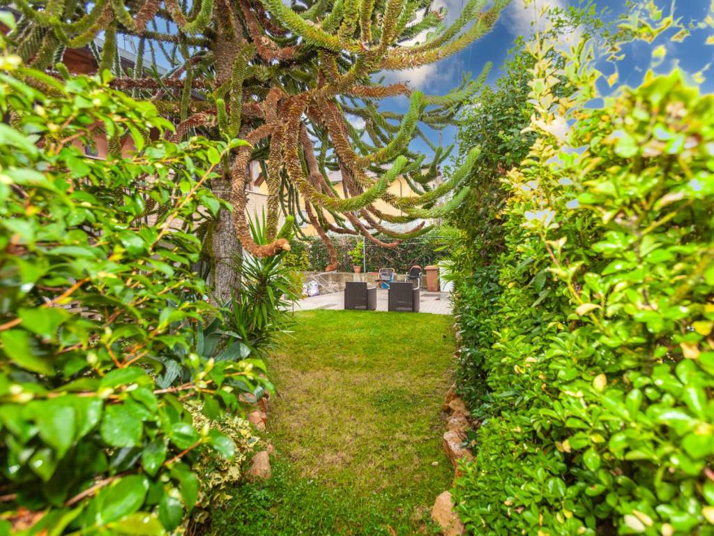 Villa a Mozzate in Via Antonio Guglielmetti, 18 - Foto 3