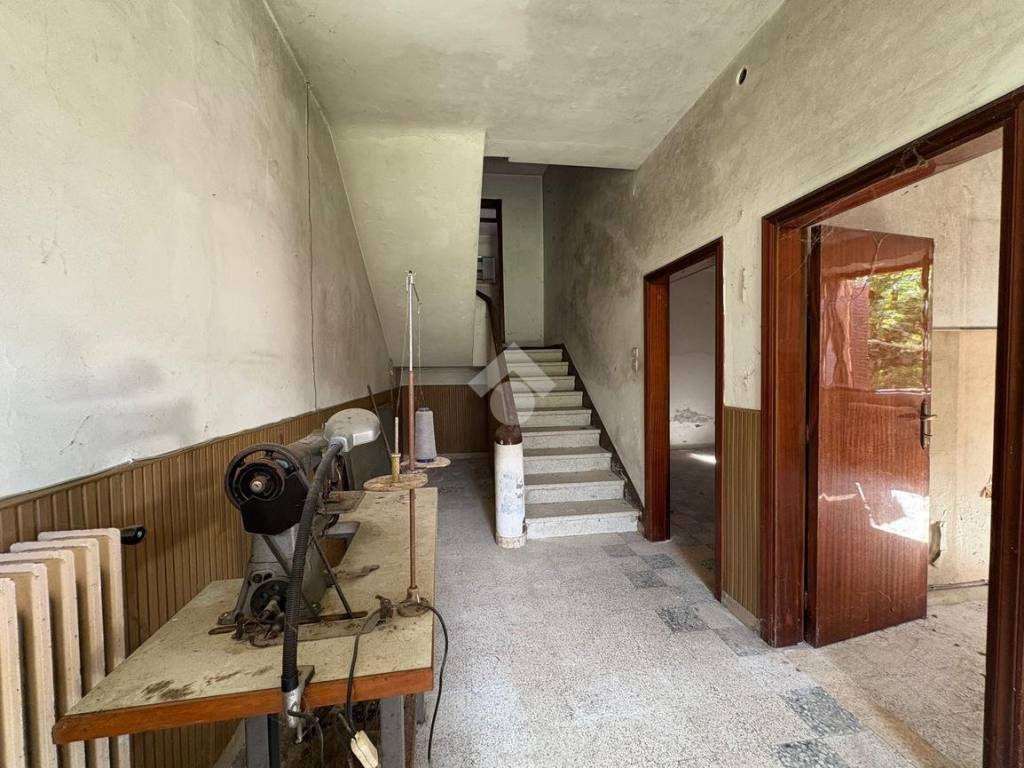 Casa indipendente a Gubbio in Via della Volpe - Foto 4