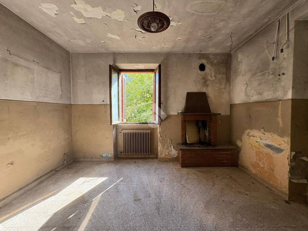 Casa indipendente a Gubbio in Via della Volpe - Foto 5
