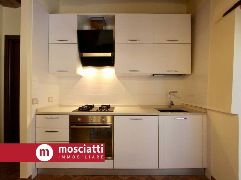 Casa indipendente a Matelica in Via Damiano Chiesa - Foto 4