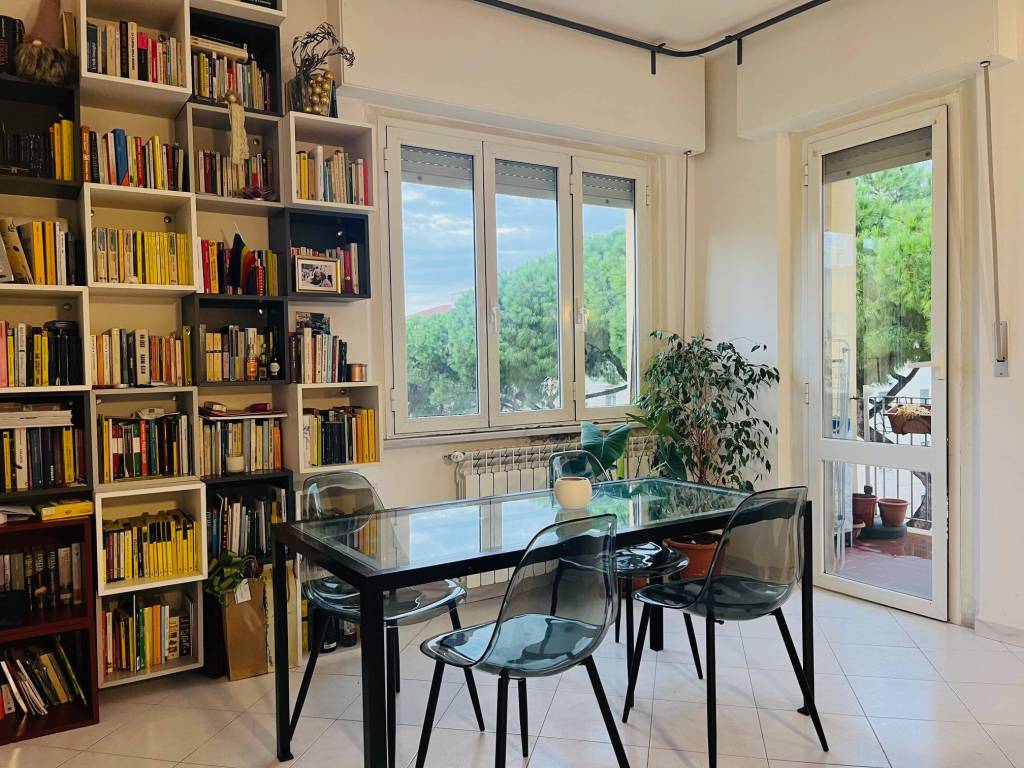 Appartamento a Livorno in Viale dei Pini - Foto 3