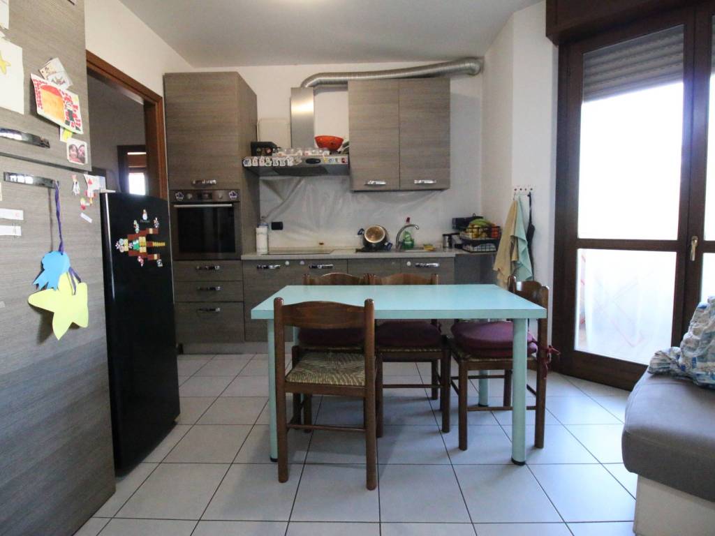 Appartamento a Limido comasco in Via Giovanni Falcone, 20 - Foto 4