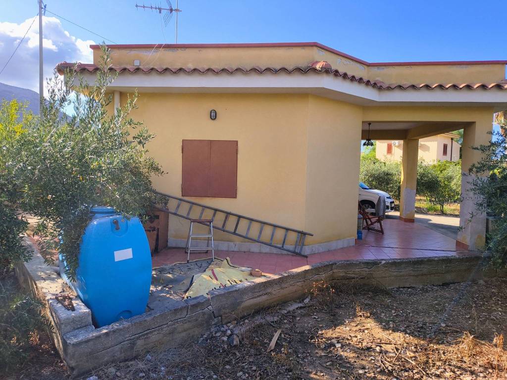 Villa a Carini in Via Giuseppe Grippi - Foto 2