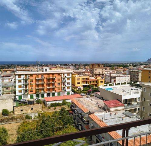 Appartamento a Carini in Via Campania - Foto 4