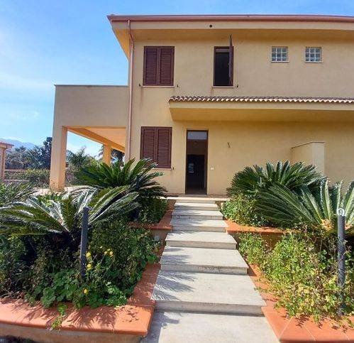 Casa indipendente a Carini in Via Ferdinando Magellano - Foto 2