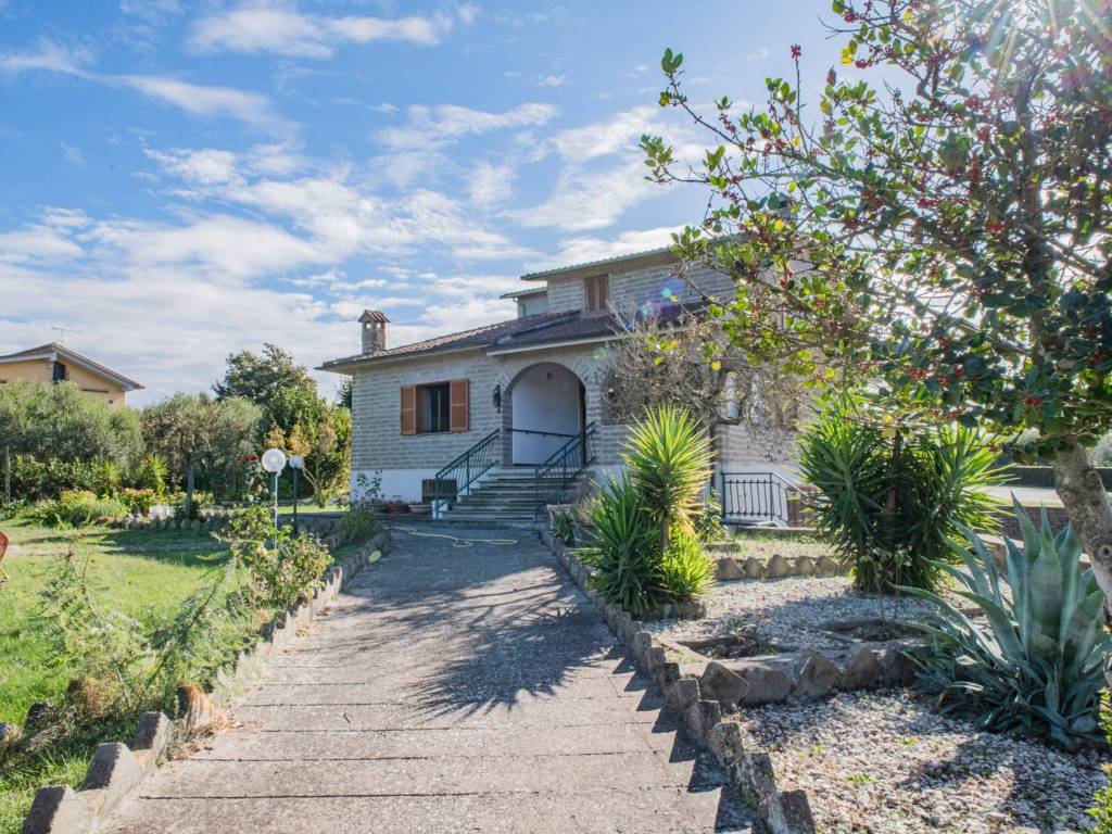 Villa a Canale monterano in Via Prati Lunghi - Foto 3