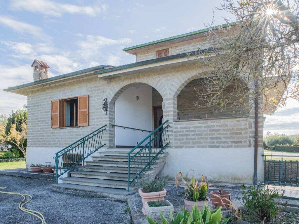 Villa a Canale monterano in Via Prati Lunghi - Foto 5