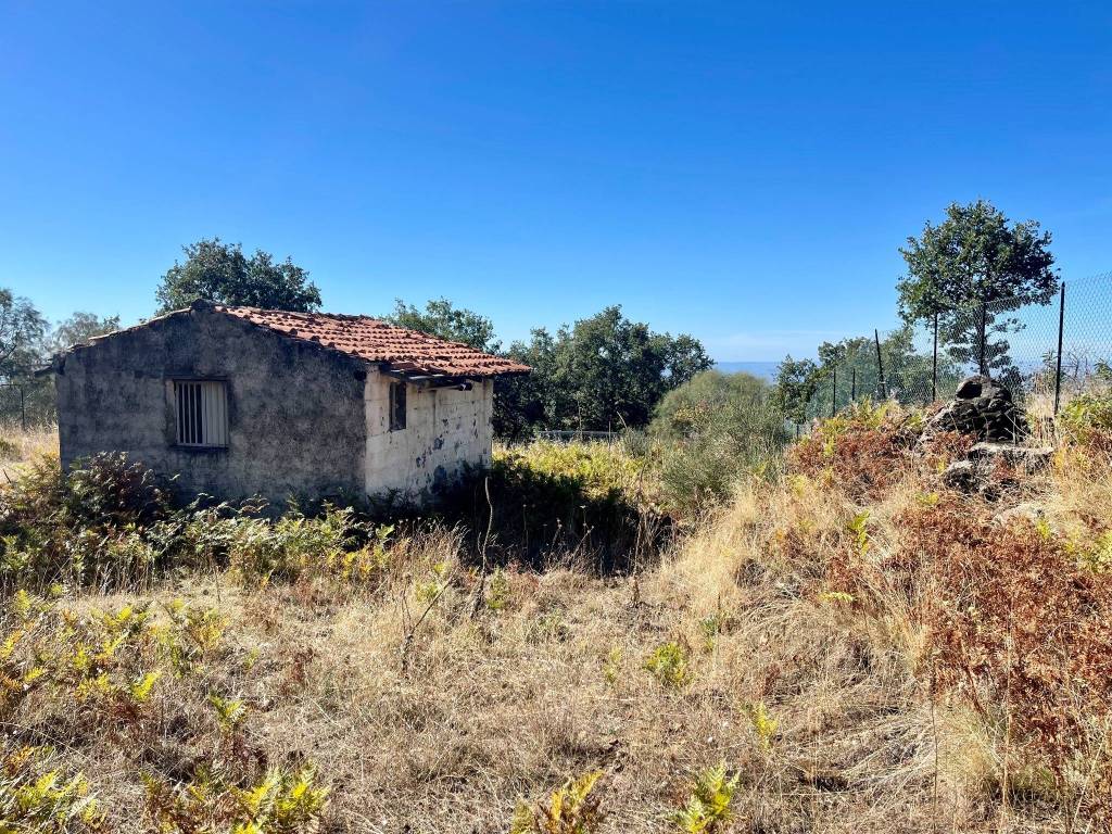 Terreno a Ragalna in Via Monte Arso - Foto 3