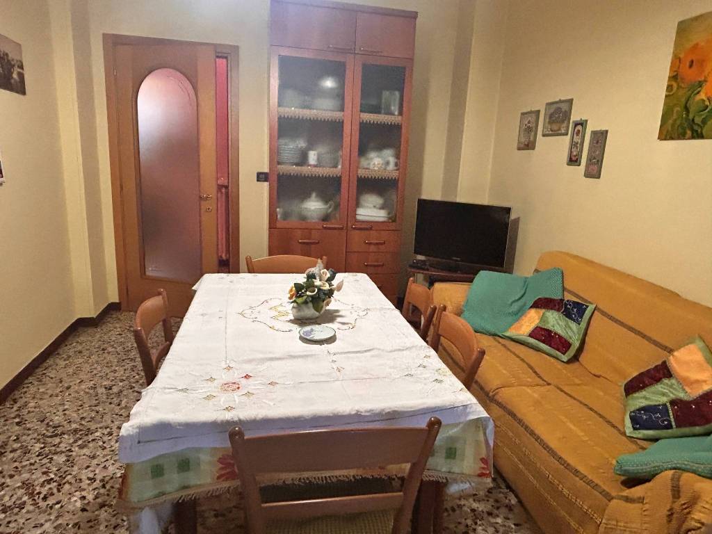 Appartamento a San damiano d'asti in Via Gian Battista Petrino, 5 - Foto 2