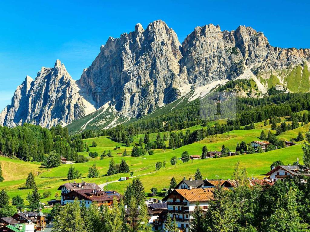 Villetta a schiera a Cortina d'ampezzo in Via Lungoboite - Foto 2