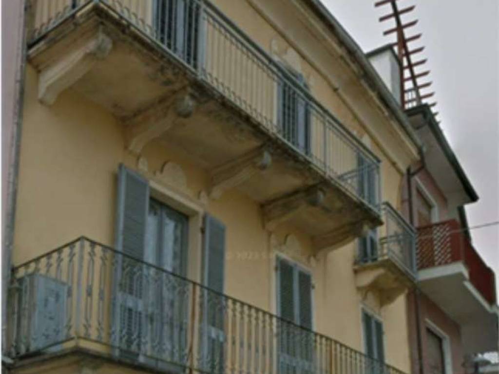 Appartamento a Mombercelli in Piazza Alfieri - Foto 3